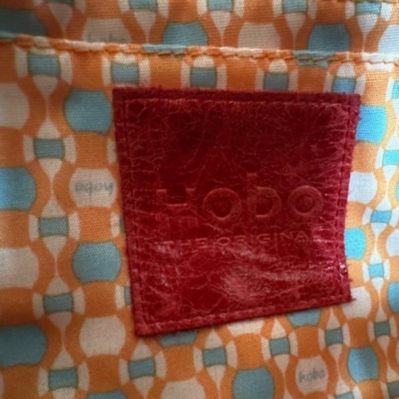 HOBO Shoulder Bag/clutch with metal chain - soft pink - Picture 6 of 10